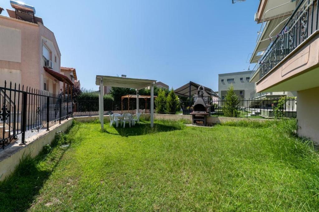 Side By Side Apartman Nea Iraklitsa Kültér fotó