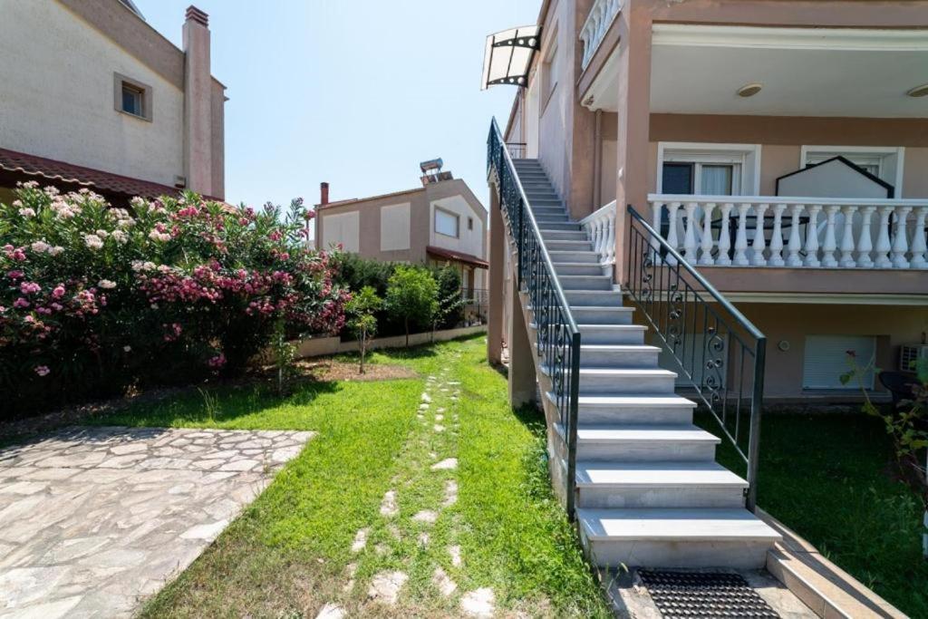 Side By Side Apartman Nea Iraklitsa Kültér fotó